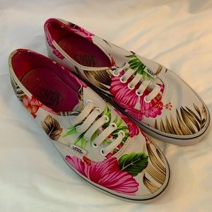 Tropical print Vans. Woman’s size 8.